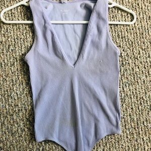 💜Lilac “Out from Under” UO bodysuit